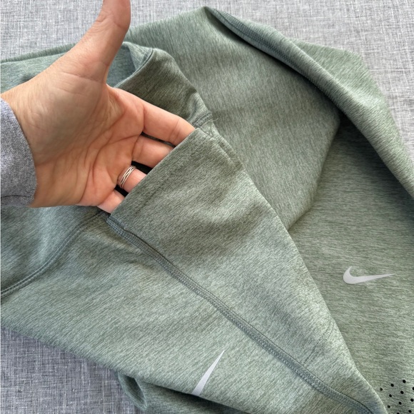 Nike Epic Lux Running Leggings - Picture 5 of 8